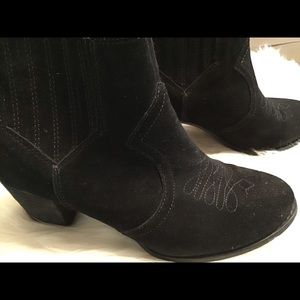 Franco Fortini Black Suede Ankle Boots/Booties